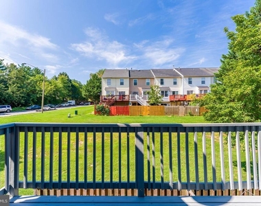 11236 Stagestone Way - Photo Thumbnail 12