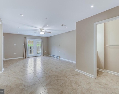 11236 Stagestone Way - Photo Thumbnail 33