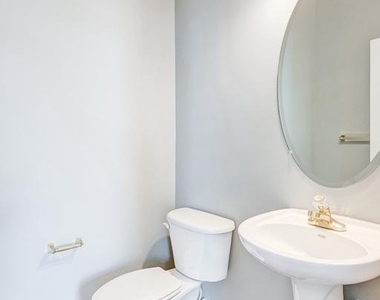 15657 William Bayliss Court - Photo Thumbnail 8