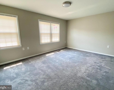 11370 Cromwell Court - Photo Thumbnail 6