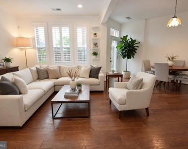8922 Center Street - Photo Thumbnail 12
