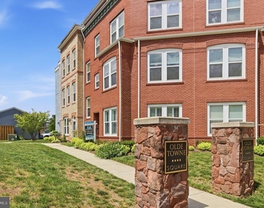 8922 Center Street - Photo Thumbnail 1