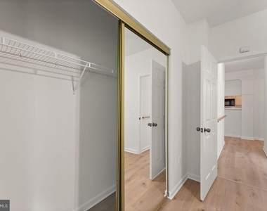 20453 Chesapeake Square - Photo Thumbnail 13