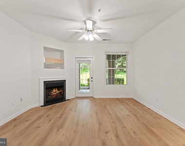 20453 Chesapeake Square - Photo Thumbnail 15