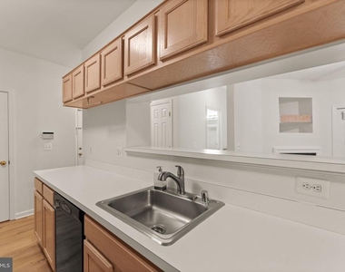 20453 Chesapeake Square - Photo Thumbnail 25