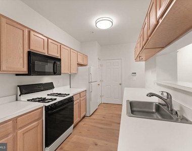 20453 Chesapeake Square - Photo Thumbnail 21