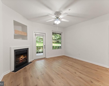 20453 Chesapeake Square - Photo Thumbnail 14