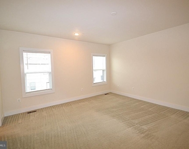 44878 Tiverton Square - Photo Thumbnail 32