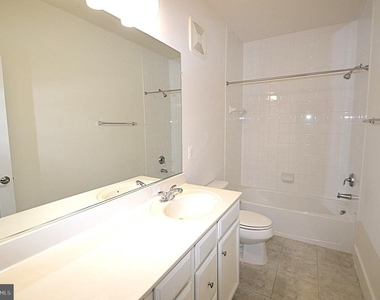 44878 Tiverton Square - Photo Thumbnail 45