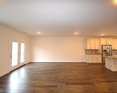 44878 Tiverton Square - Photo Thumbnail 15