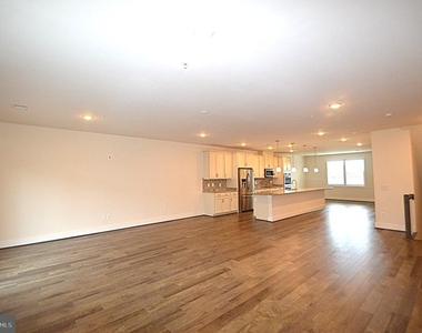 44878 Tiverton Square - Photo Thumbnail 16