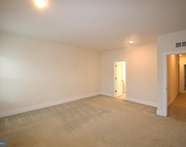 44878 Tiverton Square - Photo Thumbnail 35