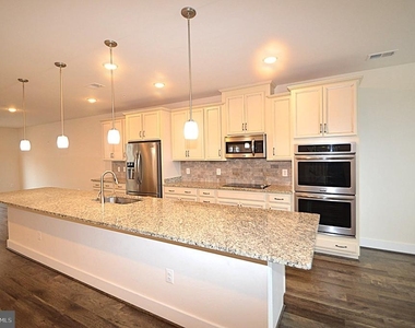 44878 Tiverton Square - Photo Thumbnail 8