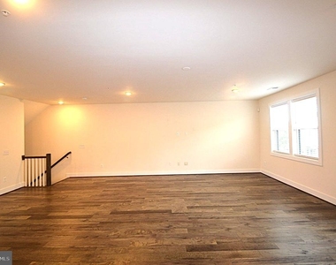 44878 Tiverton Square - Photo Thumbnail 19