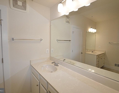 44878 Tiverton Square - Photo Thumbnail 39