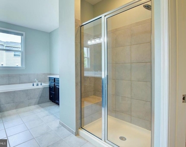 42262 Knotty Oak Terrace - Photo Thumbnail 44
