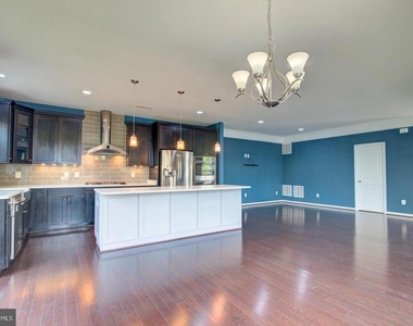 42262 Knotty Oak Terrace - Photo Thumbnail 3