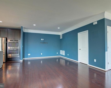 42262 Knotty Oak Terrace - Photo Thumbnail 11