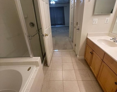 25240 Lake Shore Square - Photo Thumbnail 6