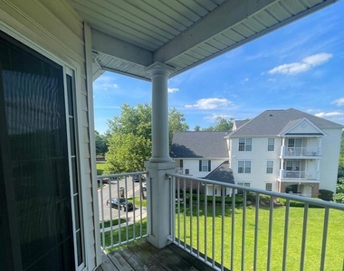 25240 Lake Shore Square - Photo Thumbnail 2