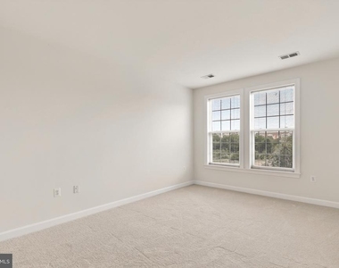 44485 Chamberlain Terrace - Photo Thumbnail 21
