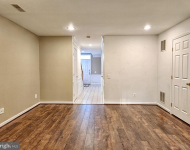 5269 Broadwing Place - Photo Thumbnail 4