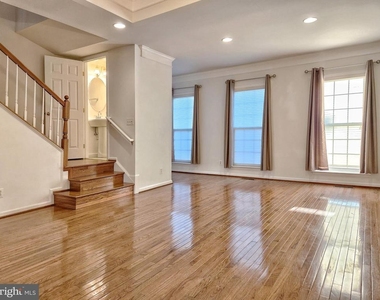 5269 Broadwing Place - Photo Thumbnail 16