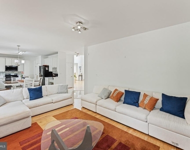 7887 Cranford Farm Circle - Photo Thumbnail 9