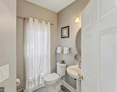 7887 Cranford Farm Circle - Photo Thumbnail 16