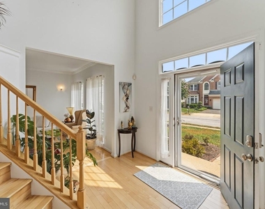 7887 Cranford Farm Circle - Photo Thumbnail 4