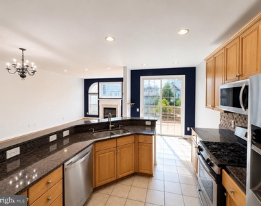 5115 Sapphire Sky Lane - Photo Thumbnail 12