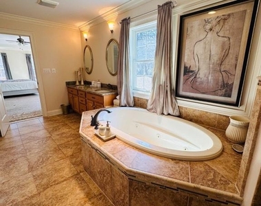 6413 Divine Street - Photo Thumbnail 8