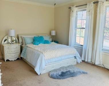 6413 Divine Street - Photo Thumbnail 9