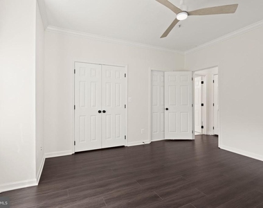 1704 Lake Shore Crest Drive - Photo Thumbnail 28