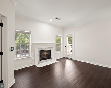 1704 Lake Shore Crest Drive - Photo Thumbnail 20