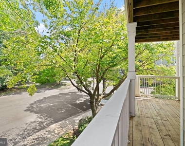 1704 Lake Shore Crest Drive - Photo Thumbnail 40