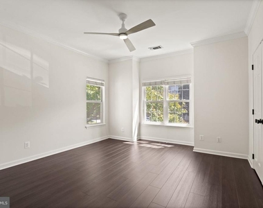 1704 Lake Shore Crest Drive - Photo Thumbnail 26