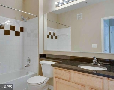 2765 Centerboro Drive - Photo Thumbnail 7