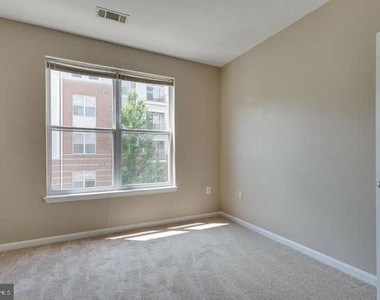 2765 Centerboro Drive - Photo Thumbnail 8