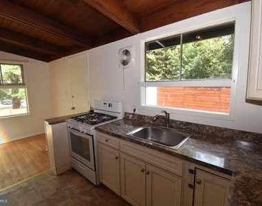 2901 Pine Spring Road - Photo Thumbnail 14