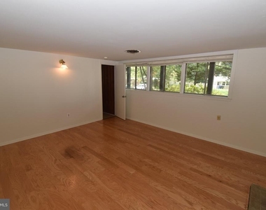 2901 Pine Spring Road - Photo Thumbnail 4