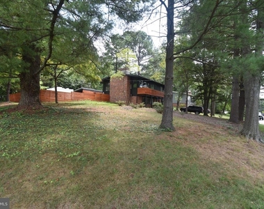 2901 Pine Spring Road - Photo Thumbnail 23