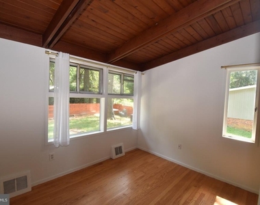 2901 Pine Spring Road - Photo Thumbnail 17