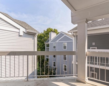 3179 Summit Square Drive - Photo Thumbnail 21