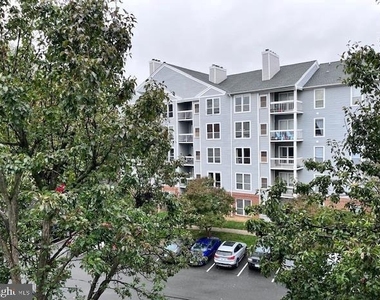 3179 Summit Square Drive - Photo Thumbnail 20