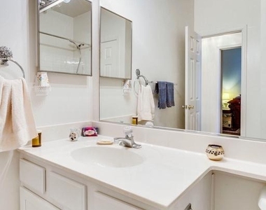 6328 Dunman Way - Photo Thumbnail 26