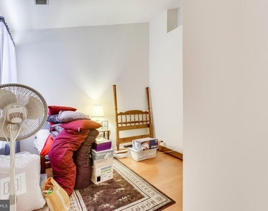 6328 Dunman Way - Photo Thumbnail 31