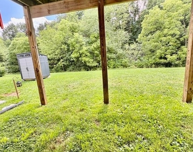 104 Eastside Lane - Photo Thumbnail 18