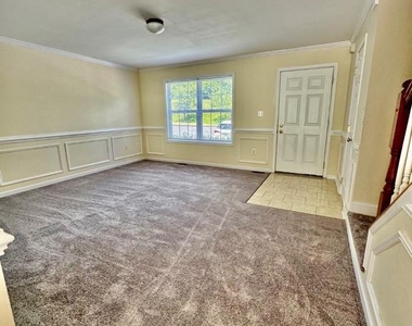 104 Eastside Lane - Photo Thumbnail 3