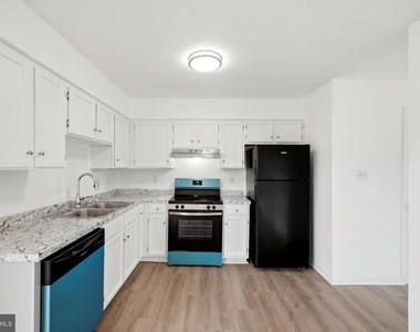 178 Hackberry Drive - Photo Thumbnail 9